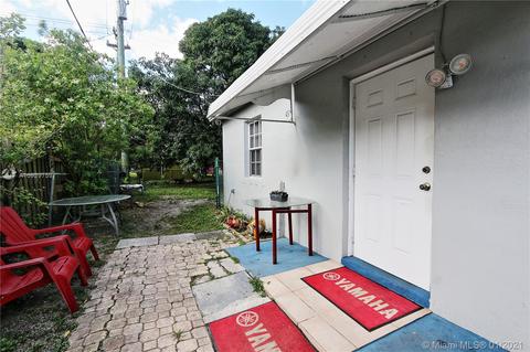 Undisclosed, Hialeah, FL 33013 photo 11