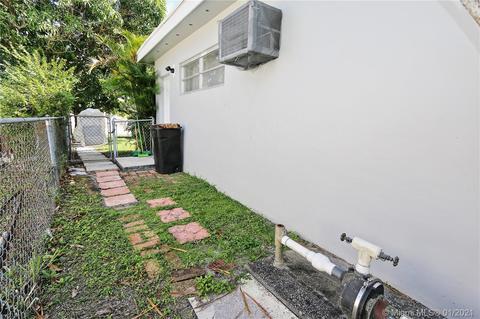 Undisclosed, Hialeah, FL 33013 photo 8