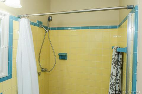 321 E 64th St, Hialeah, FL 33013 photo 21