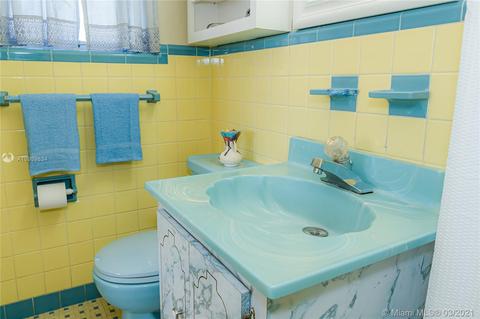 321 E 64th St, Hialeah, FL 33013 photo 20