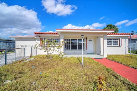 521 W 37th Pl, Hialeah, FL 33012 photo 1