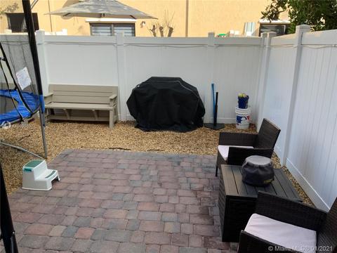 9317 W 33rd Ave, Hialeah, FL 33018 photo 8