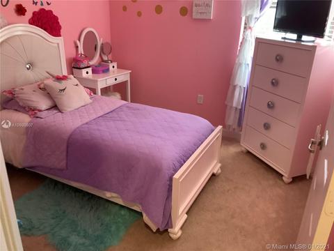 9317 W 33rd Ave, Hialeah, FL 33018 photo 10