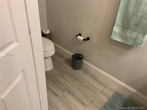 9317 W 33rd Ave, Hialeah, FL 33018 photo 7