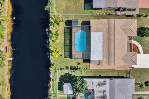 6957 NW 9th Ct, Margate, FL 33063 photo 4