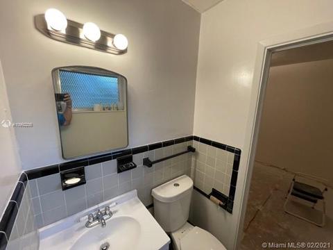 230 E 59th St, Hialeah, FL 33013 photo 8
