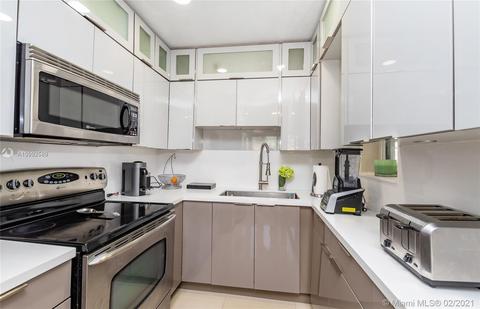 Undisclosed, Hialeah, FL 33013 photo 24