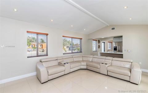 Undisclosed, Hialeah, FL 33013 photo 27
