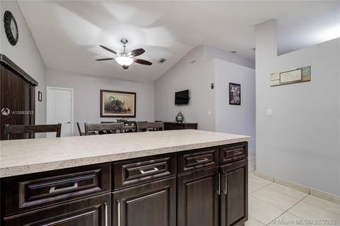 7307 W 34th Ct, Hialeah, FL 33018 photo 10