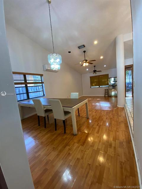 16800 NW 83rd Pl, Miami Lakes, FL 33016 photo 5