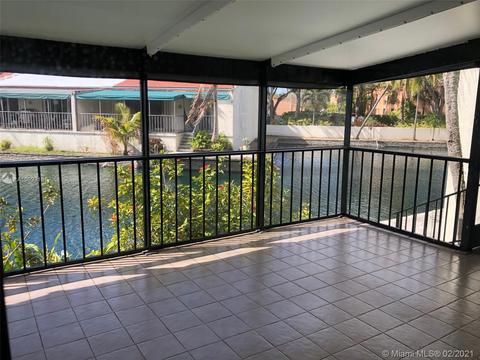 7023 Greentree Ln, Miami Lakes, FL 33014 photo 13