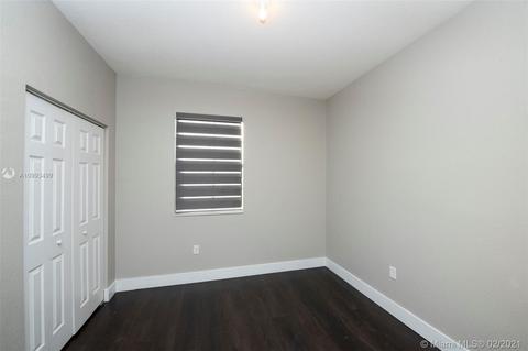 9367 W 33rd Way, Hialeah, FL 33018 photo 13
