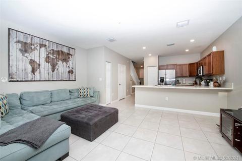 9367 W 33rd Way, Hialeah, FL 33018 photo 8