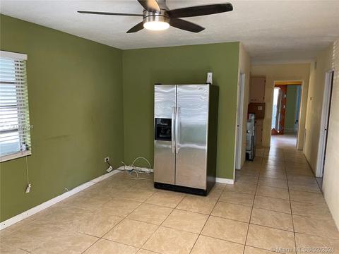 959 E 19th St, Hialeah, FL 33013 photo 4