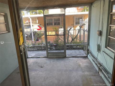 959 E 19th St, Hialeah, FL 33013 photo 14