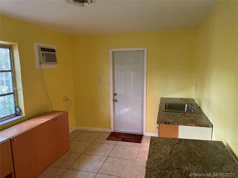 959 E 19th St, Hialeah, FL 33013 photo 18