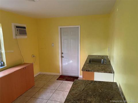 959 E 19th St, Hialeah, FL 33013 photo 17