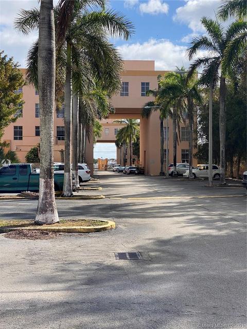 7420 W 20th Ave #348, Hialeah, FL 33016 photo 1