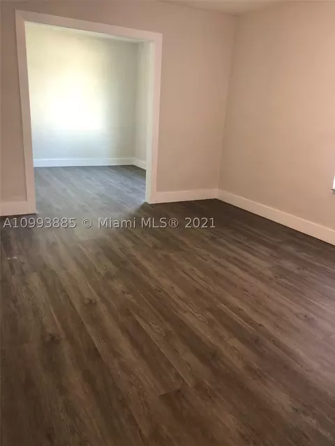 Undisclosed, Hialeah, FL 33013 photo 21