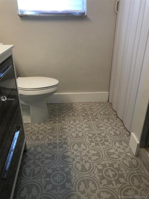 Undisclosed, Hialeah, FL 33013 photo 29