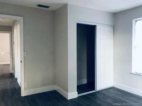 Undisclosed, Hialeah, FL 33013 photo 46