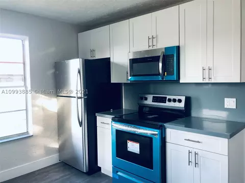 Undisclosed, Hialeah, FL 33013 photo 16