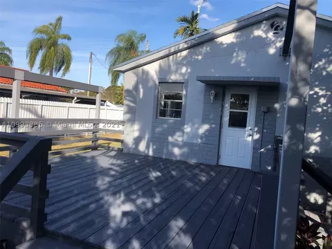 Undisclosed, Hialeah, FL 33013 photo 11