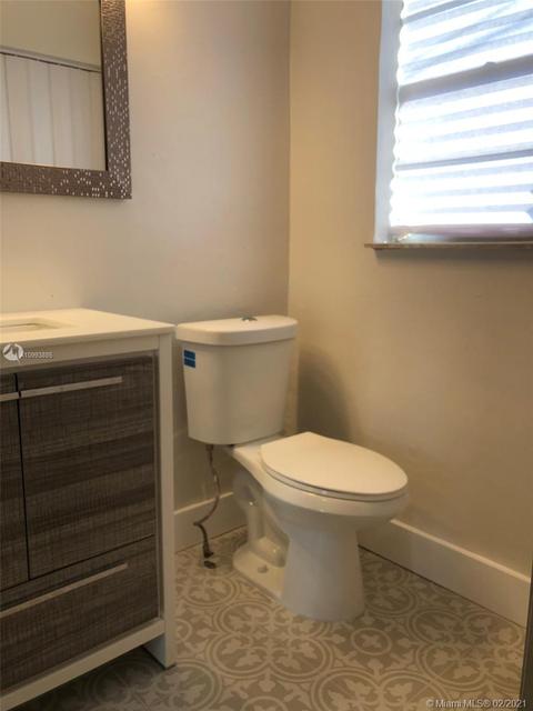Undisclosed, Hialeah, FL 33013 photo 31