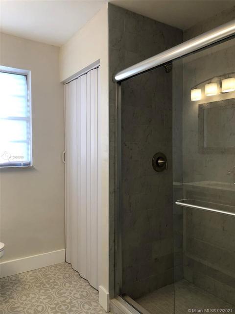 Undisclosed, Hialeah, FL 33013 photo 28