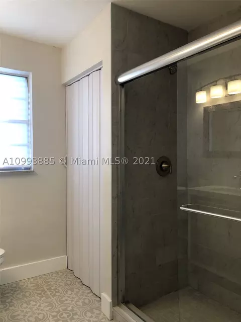 Undisclosed, Hialeah, FL 33013 photo 28