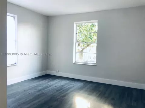 Undisclosed, Hialeah, FL 33013 photo 48
