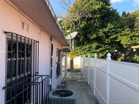 809 E 21st St, Hialeah, FL 33013 photo 2