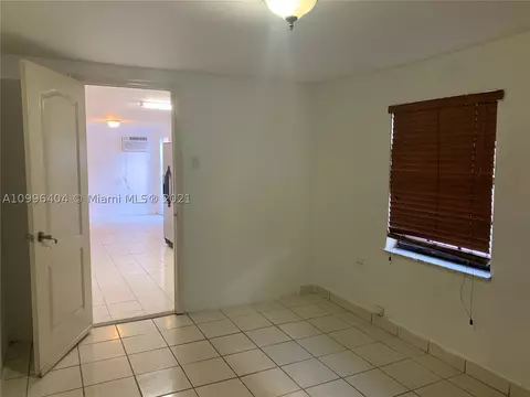809 E 21st St, Hialeah, FL 33013 photo 2