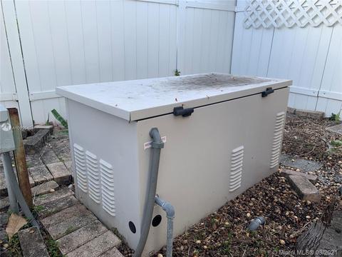 809 E 21st St, Hialeah, FL 33013 photo 13