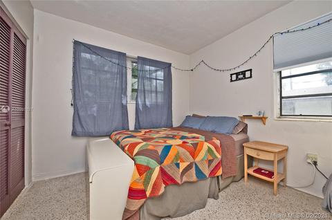 730 W 39th Pl, Hialeah, FL 33012 photo 15
