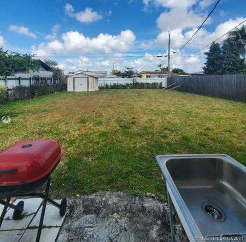 239 E 38th St, Hialeah, FL 33013 photo 12