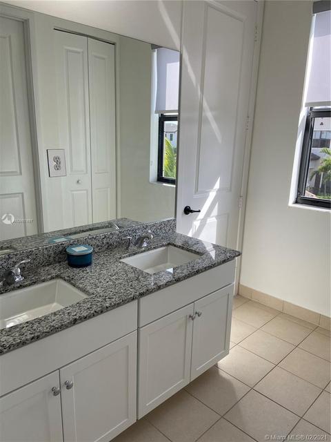 Undisclosed, Hialeah, FL 33018 photo 20