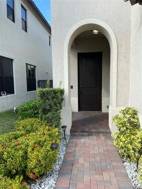 Undisclosed, Hialeah, FL 33018 photo 2