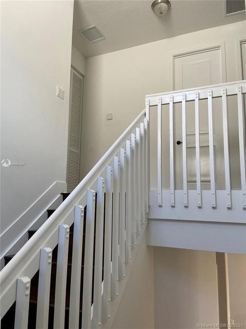 Undisclosed, Hialeah, FL 33018 photo 12