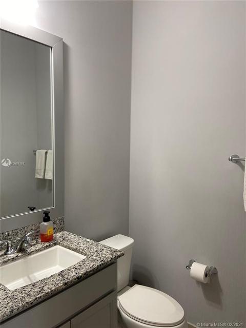 Undisclosed, Hialeah, FL 33018 photo 10