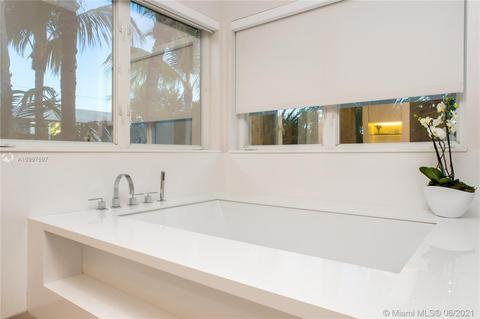 545 Hampton Ln, Key Biscayne, FL 33149 photo 22