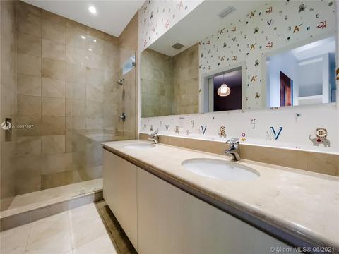 545 Hampton Ln, Key Biscayne, FL 33149 photo 16