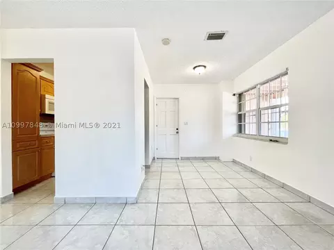 474 E 20th St, Hialeah, FL 33013 photo 6
