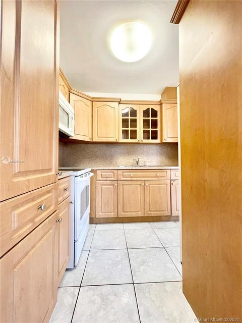 474 E 20th St, Hialeah, FL 33013 photo 9
