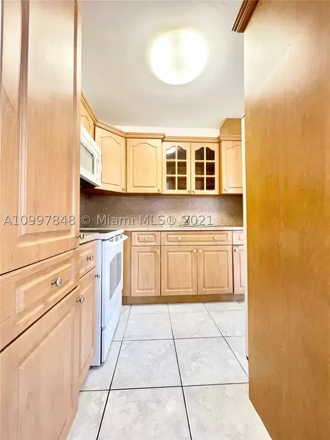 474 E 20th St, Hialeah, FL 33013 photo 9