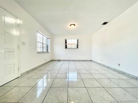 474 E 20th St, Hialeah, FL 33013 photo 4