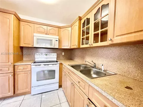 474 E 20th St, Hialeah, FL 33013 photo 12