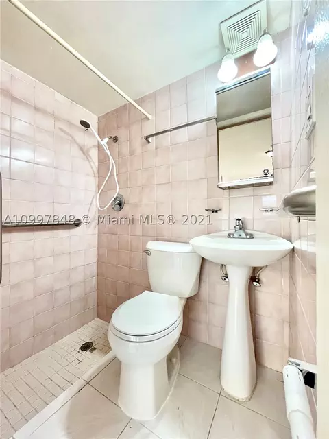 474 E 20th St, Hialeah, FL 33013 photo 28