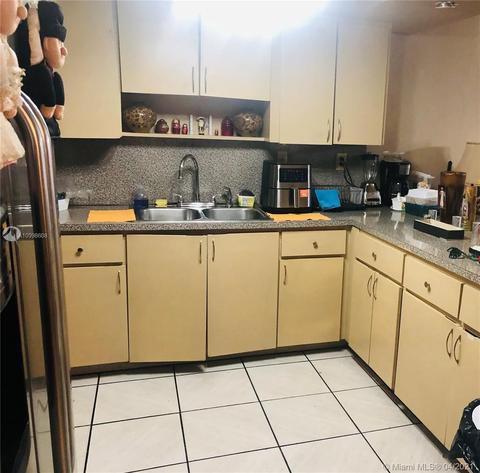 1824 W 73rd Pl, Hialeah, FL 33014 photo 7