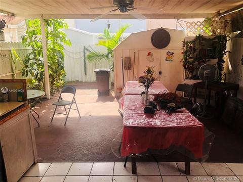 1824 W 73rd Pl, Hialeah, FL 33014 photo 10